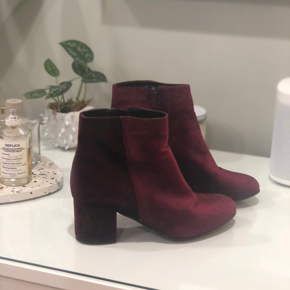 Steve Madden velvet booties